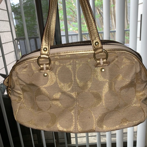 Coach purse - Picture 3 of 14